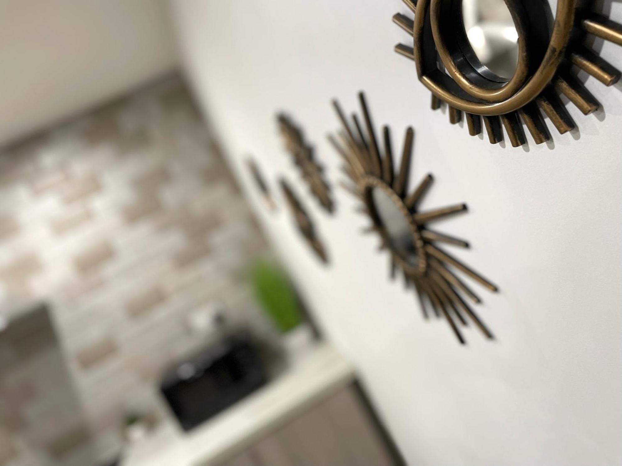 Luxurious 2 Bed Apartment In Heart Of Burnley With Private Parking Exterior foto